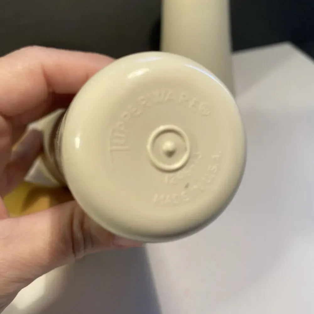 Tupperware oil vinegar